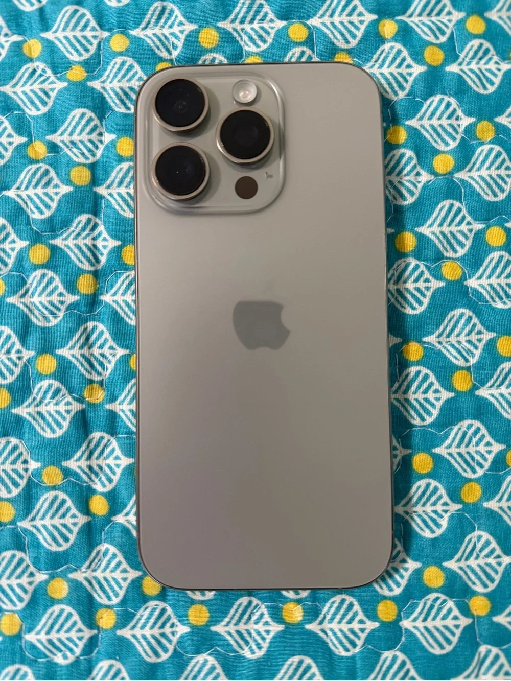 Apple iPhone 16 Pro